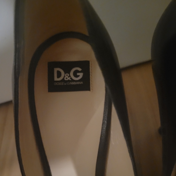 Dolce and Gabbana stilettos - Picture 4 of 5